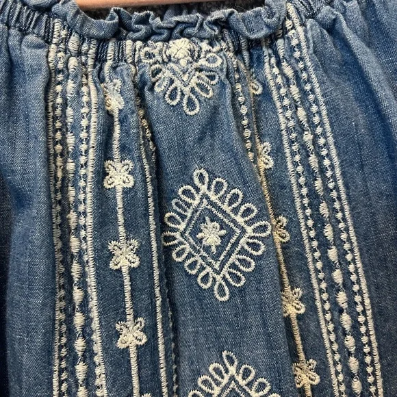 Old Navy Denim Embroidered Girls Dress Boho Bluejean Lace Jumper Beach Preppy - Picture 3 of 3